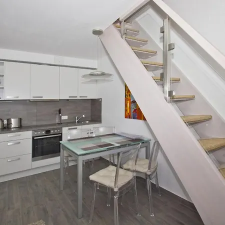 アパート Ferienwohnung Am Hochzeitsberg Nr 10 ブレーゲ